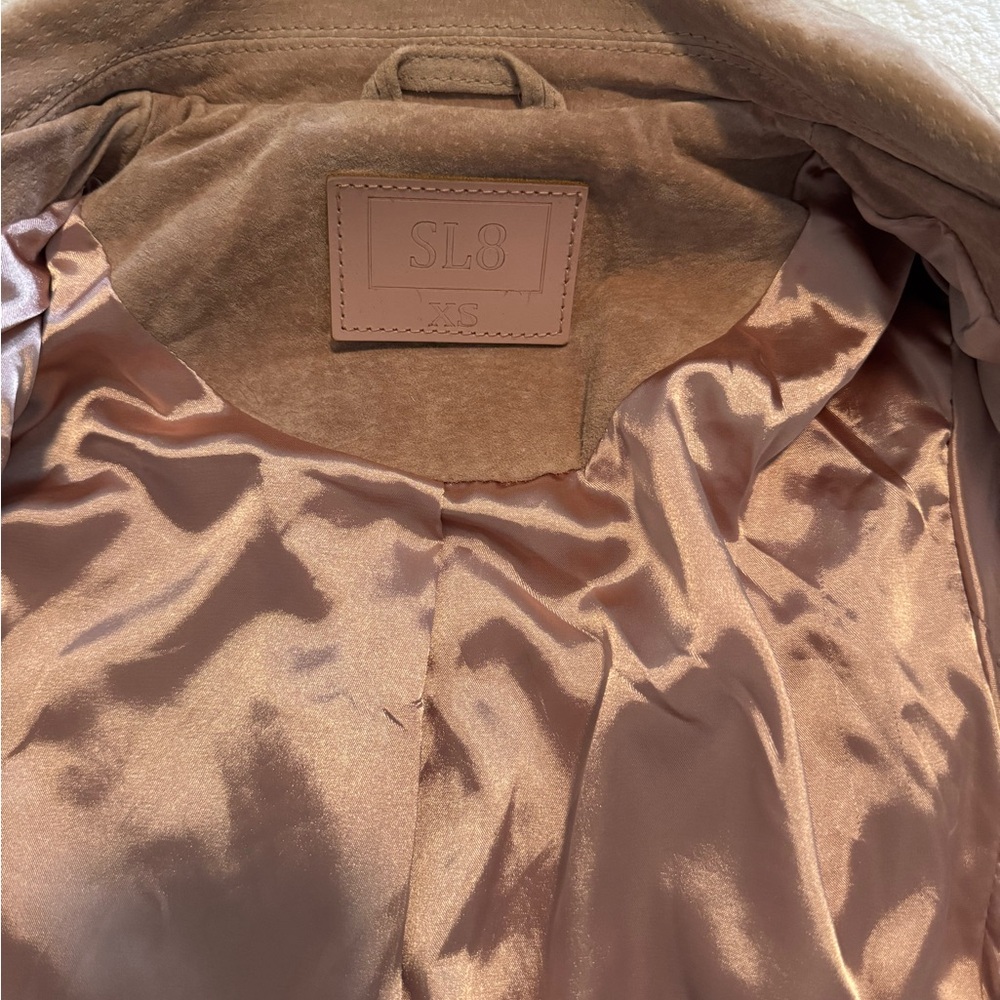 Beautiful Suede Jacket - Picture 3 of 3